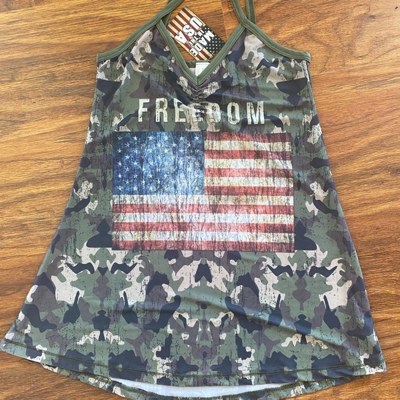 Liberty wear Freedom Flag Tank - Picture 1 of 3